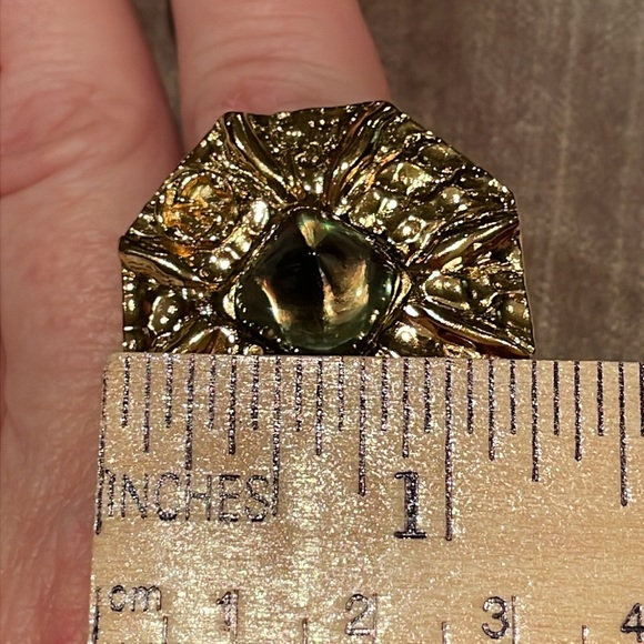 GUCCI Gold & Green Bold Flower Ring Size 7 - Picture 17 of 17